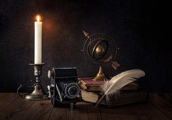 Photograph Kiyoshi Karimizu Still Life With Camera on One Eyeland